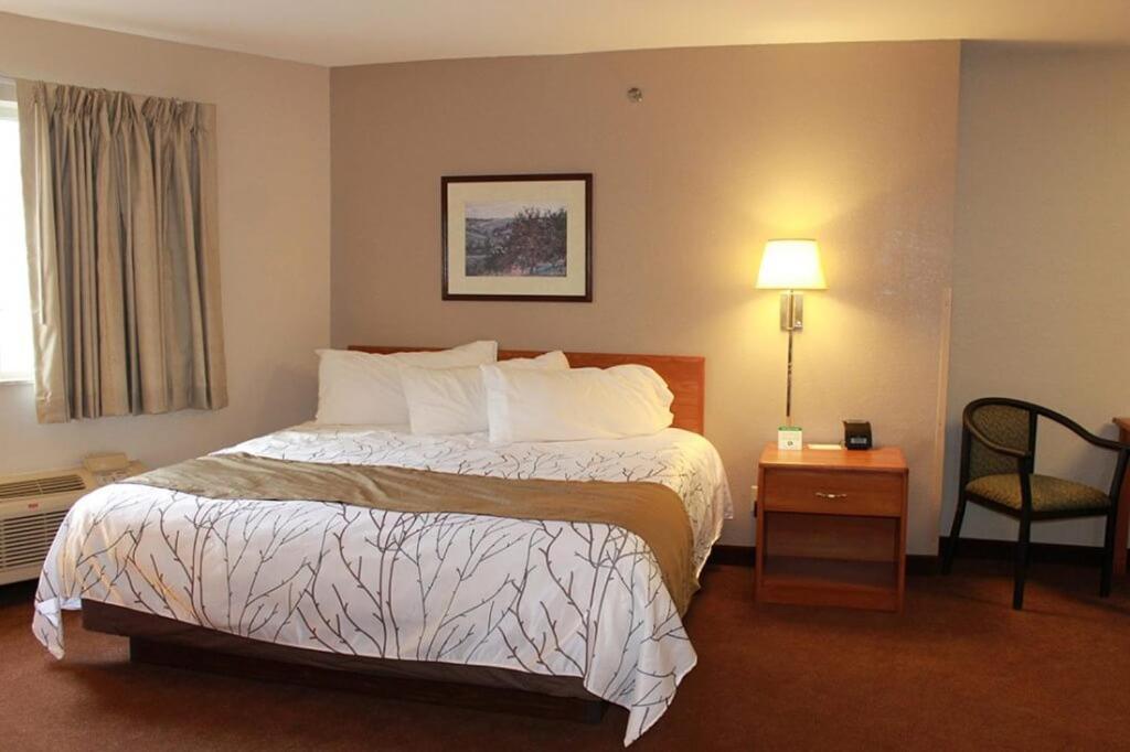 Inn Edmore Inn 3*