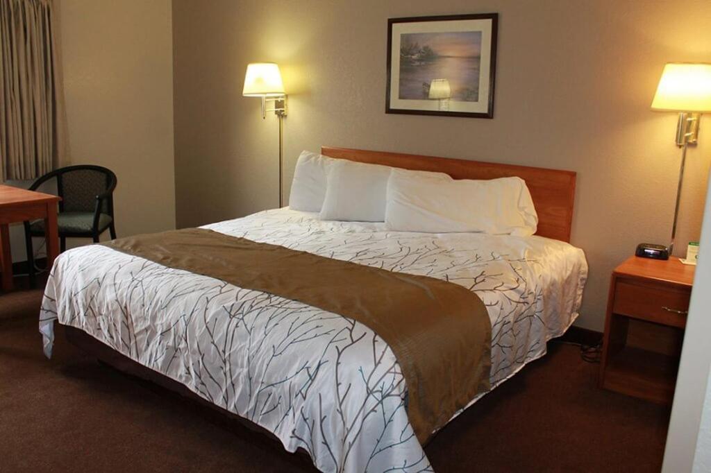 Inn Edmore Inn Edmore