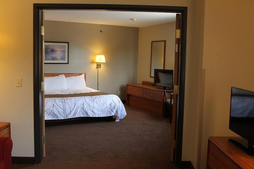 Inn Edmore Inn