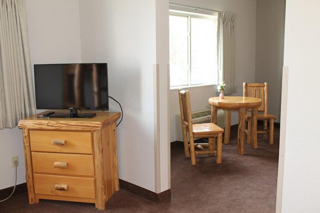 Inn Edmore Inn Edmore