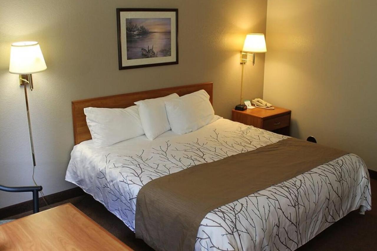 Inn Edmore Inn 3*